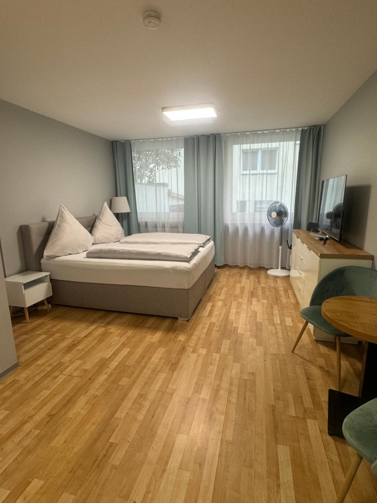 Studio Apartment Am Hauptbahnhof N2 Nuremberg Exterior photo