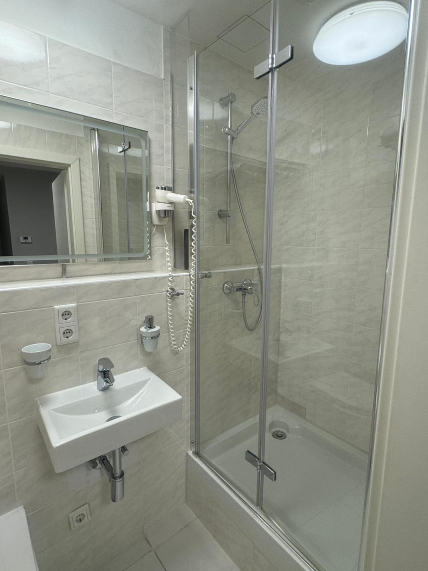 Studio Apartment Am Hauptbahnhof N2 Nuremberg Exterior photo