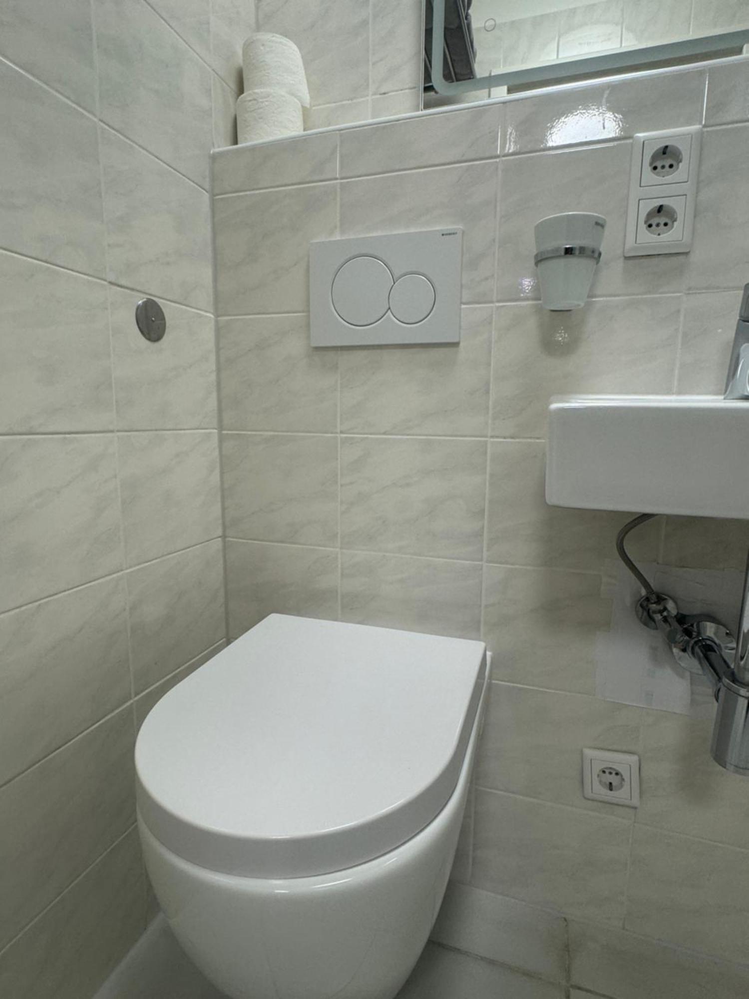 Studio Apartment Am Hauptbahnhof N2 Nuremberg Exterior photo